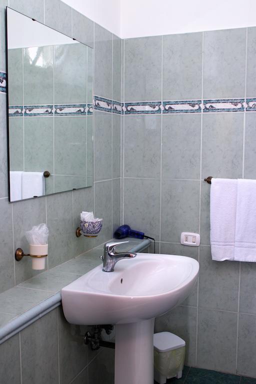 פוזולי B&B Darsena חדר תמונה