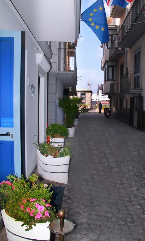 פוזולי B&B Darsena מראה חיצוני תמונה